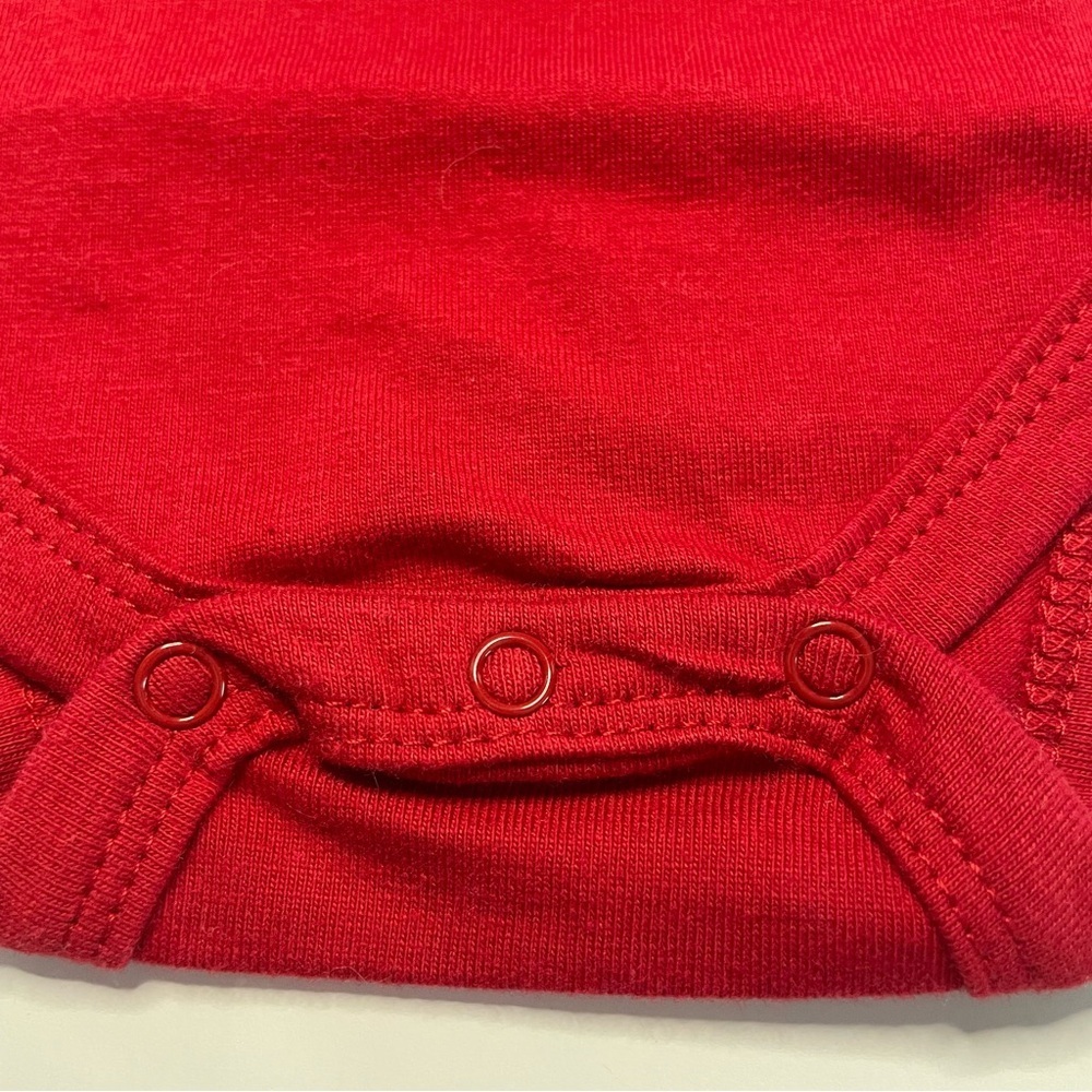 Baby Glam Newborn Santa’s Favorite NB Red and Black Long Sleeve Snaps PRELOVED - Picture 3 of 6
